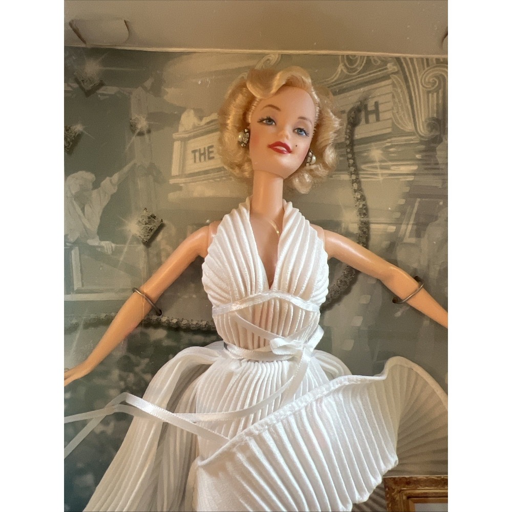 1997 Barbie As Marilyn Monroe The Seven Year Itch Collector Doll - Picture 2 of 6